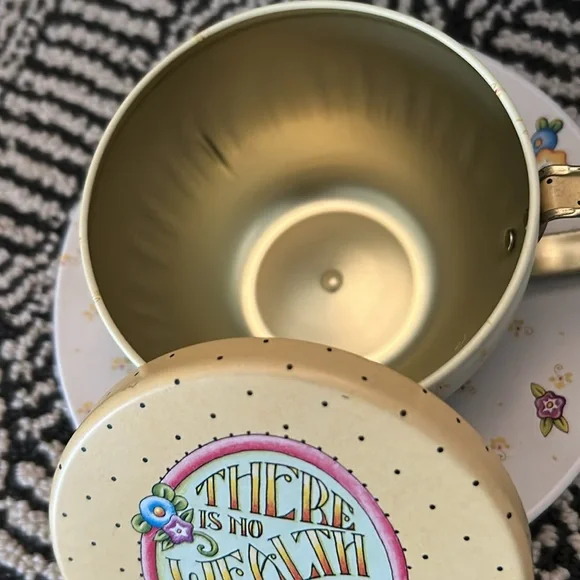 Mary Engelbreit Metal Cup/Saucer-2001 - Picture 7 of 7